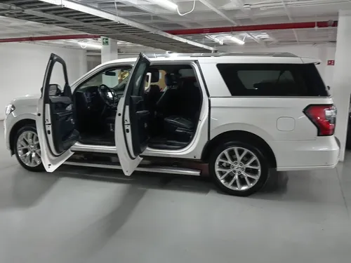 Ford Expedition V6A 5PTS. PLATINUM MAX, TA, 3.5 ECOBOOST, PIEL, QC, DVD, GPS, RA-22, 4X4 5P PLATINUM MAX V6/3.5/BT AUT 4X4