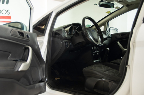 Fiesta Kinetic Design 2012 1.6 Design 120cv Titanium