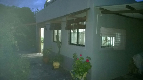 Casa De 2 Dormitorios ,1 Baño , Garage, Churrasquera Y Patio