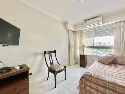 Apartamento En Excelente Torre Frente A Playa Mansa En Parada 5. Vista Plena Al Mar E Isla De Gorriti