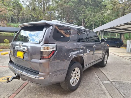 Toyota 4Runner 4.0 Limited Mecánica 275 hp