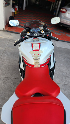 Yamaha R6