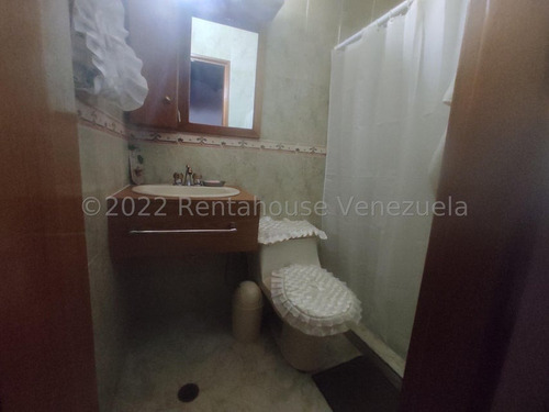 Rent-a-house Vende Bellísima Casa, Conectado A Pozo De Agua, Res. Villas Apamate, Maracay, Estado Aragua, 25-14387 Gf