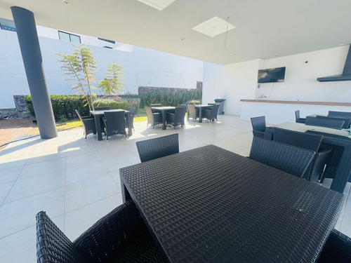 ¡tu Hogar Ideal Te Espera En Zibatá, Club De Golf!