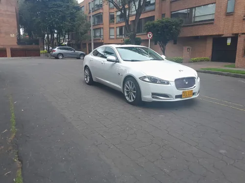 Jaguar XF 2.0 Luxury