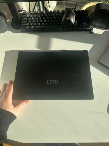 Notebook Msi Modern Ry7-7730u@4.5ghz 16gb 512gbssd Negro (Usado)