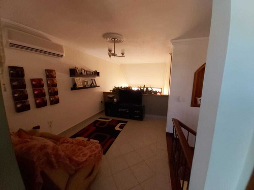 Imagen 3 de 14 de Venta Townhouse Residencias La Montaña