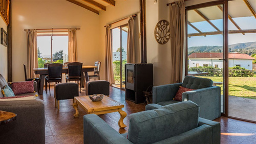 Preciosa Casa Estilo Chilena- Maitencillo