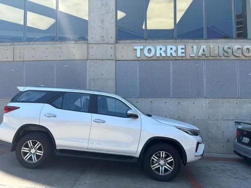 Toyota Fortuner 2.7 Exr