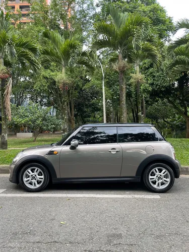 Mini Cooper Pepper 1.6 AUTOMÁTICO