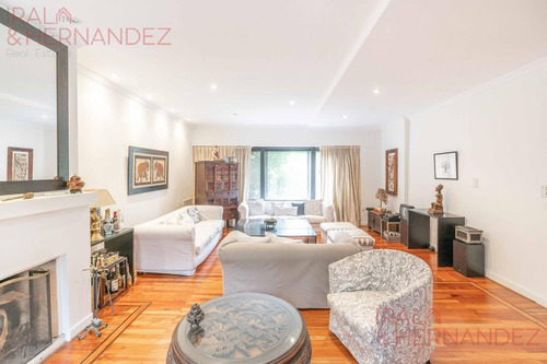 Casa - Belgrano R - 7 Ambientes - Dependencia - Cochera - Quincho - Parrilla - Pileta
