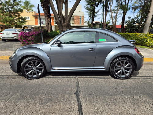 Volkswagen Beetle 2.5 Sportline Mt