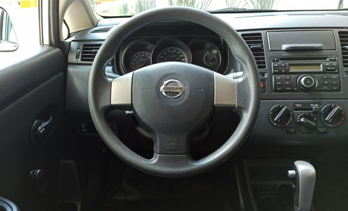 Imagen 12 de 15 de Nissan Tiida 2015 1.8 Advance 4p At