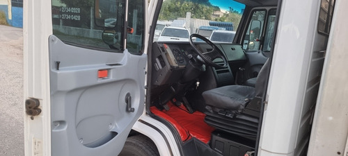 Imagem 8 de 15 de Mb 710 Plus Bau Ano 2011 Manual Nota Fiscal De Ok Chave Rese