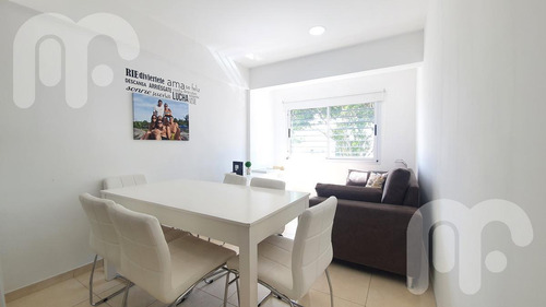 Imagen 2 de 14 de Venta Departamento - La Plata Con Cochera