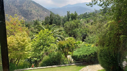 Parcela En Venta 8.400m2 En Condominio De Curacaví.