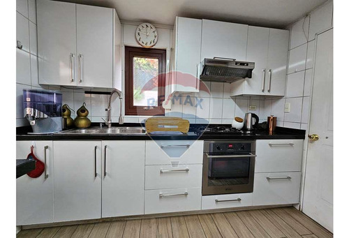 Impecable Casa En Quebrada De Macul