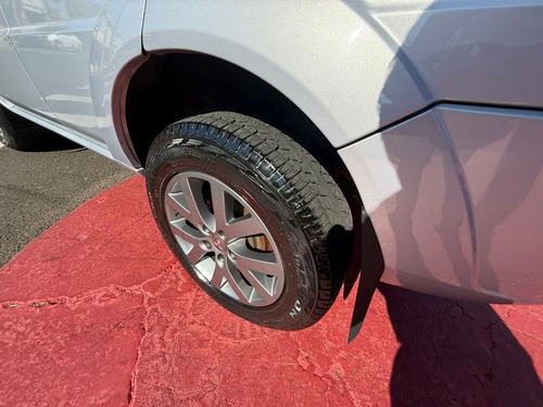 Mitsubishi Pajero TR4 2.0 4x2 Flex Aut. 5p