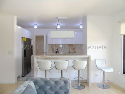 Apartamento En Venta En El Rosal Mls 24-7016 Yf