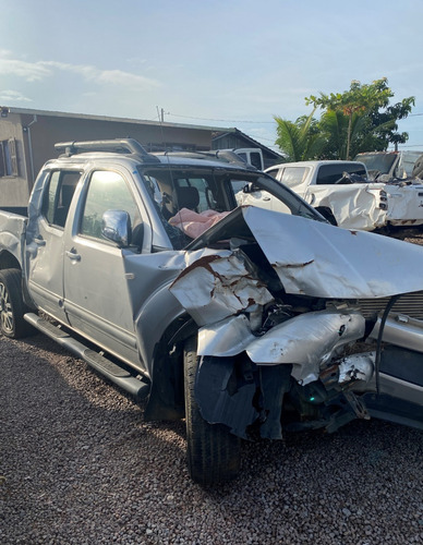 Imagem 2 de 5 de Sucata Nissan Frontier 2.5 2015 190cv *para Retirada Pecas*
