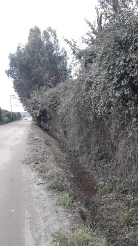 Amplio Terreno, Para Uso Rural Y Comercial.