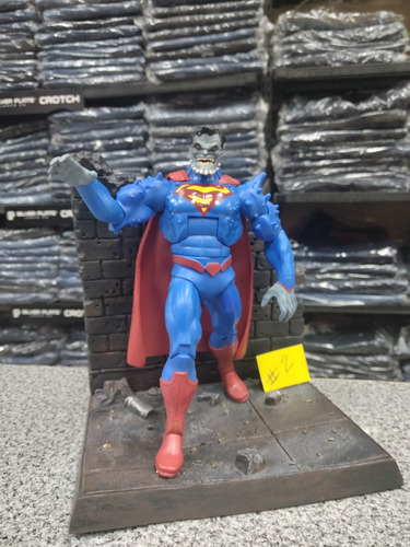 Dc Multiverse Superdoom, Superman Doomed!! (Usado)