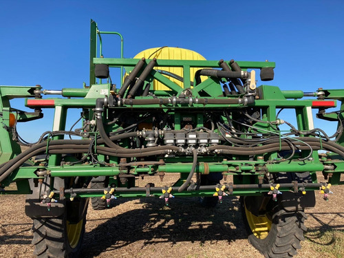 Imagen 8 de 12 de Pulverizador John Deere 4730