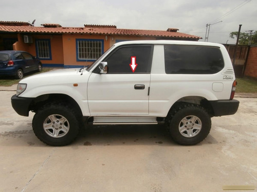 Cepillo Lamevidrio Puerta Toyota Meru 2005-2009