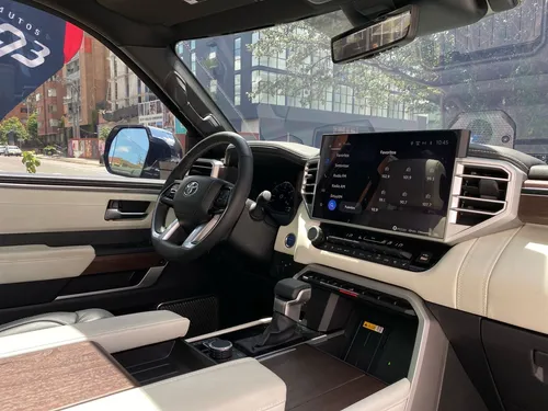 Toyota Sequoia Capstone Hibrida