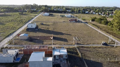 Terreno En  Barrio  Los Fresnos  Parque Sicardi Usd 14.500