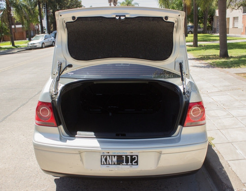 Volkswagen Bora 2.0 Trendline 115cv 2011