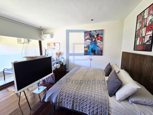 Casa Mediterránea En Prestigioso Y Seguro Condominio