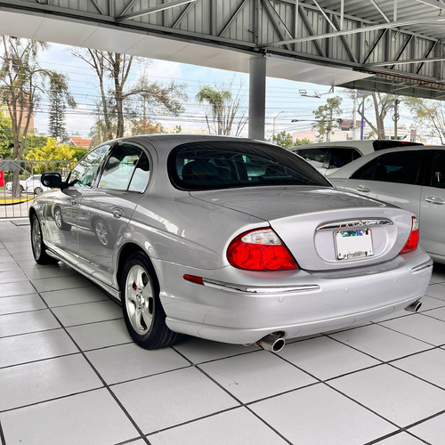 Jaguar X Type 2001 V6