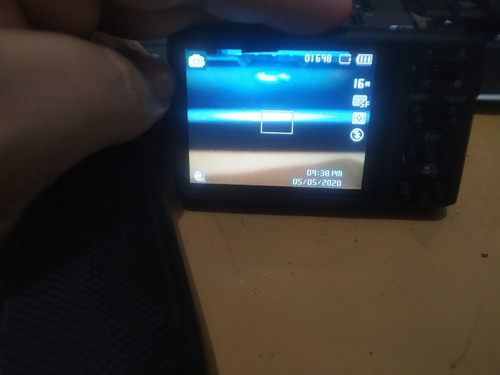 Câmera Samsung Dv100