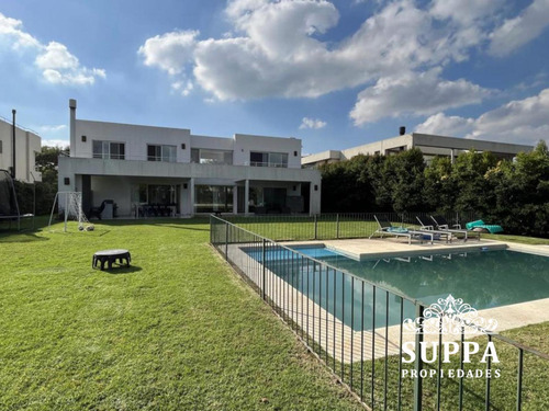 Casa En Alquiler El Golf Nordelta