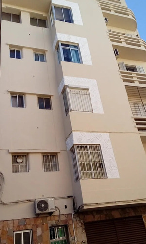 Imagen 3 de 12 de Vendo Apto Vacío 2 Dorm Al Frente 73m2 C/ Amplio Balcón.