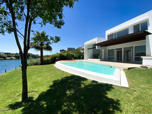 Imagen 2 de 26 de Venta Casa Al Lago En Los Alisos, Nordelta, Tigre, G.b.a. Zona Norte
