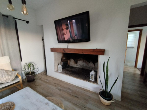Imagen 2 de 16 de Gran Casa En Venta En Colinas De Carrasco - Amplio Terreno