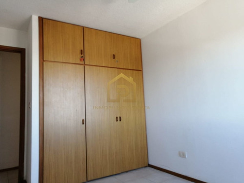 Imagen 2 de 5 de Venta Apartamento De 2 Dormitorios Con Excelente Ubicación, Maldonado Centro