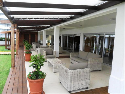 Imagen 16 de 26 de Apartamento De 1 Dormitorio Y 1/2 A La Venta En Edificio Con Amenities