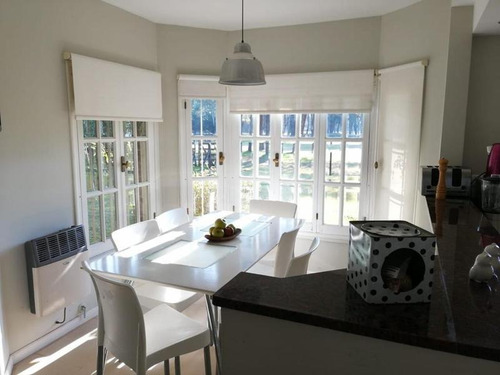 Imagen 11 de 30 de Casa En Venta Sobre Golf- 4 Ambientes - Pinamar