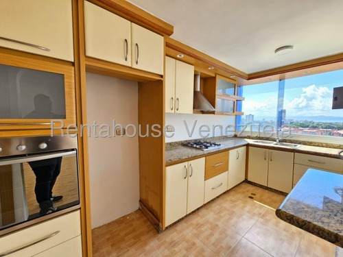 Cómodo Apartamento En Venta Urb. Base Aragua, Maracay, Con Conexión A Pozo, 25-12202 Mv