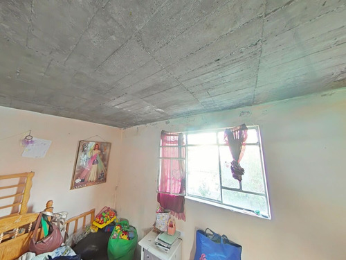 ¡gran Oportunidad En Ecatepec! Casa En Venta Con Distribución En Dos Niveles Y C