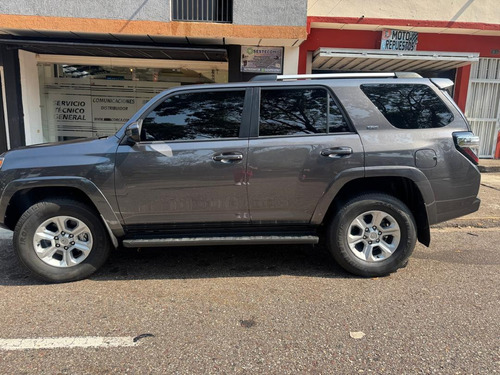 Toyota 4runner Sr5 4x4