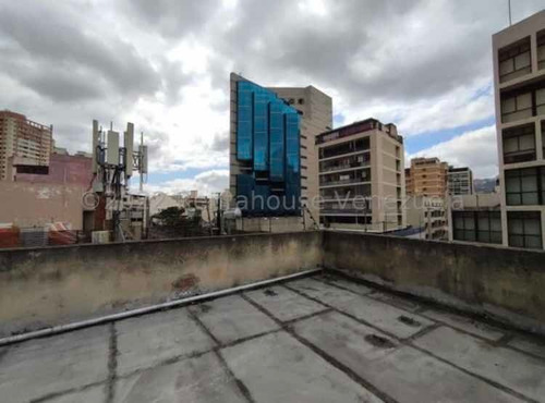 Imagen 11 de 13 de Josè Ravelo 0414-3702803 Alq.local En Sabana Grande 22-23169