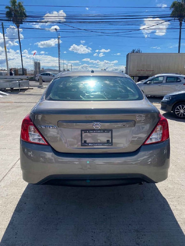 Imagen 3 de 15 de Nissan Versa 2017 4p Sense L4/1.6 Aut