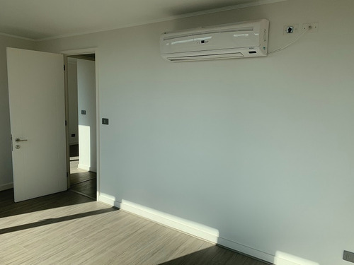 Oficina Como Nueva 3 Privados 2 Baños Plaza Maipú Piso 9