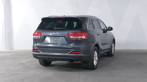 Kia Sorento 2.4 Lx At