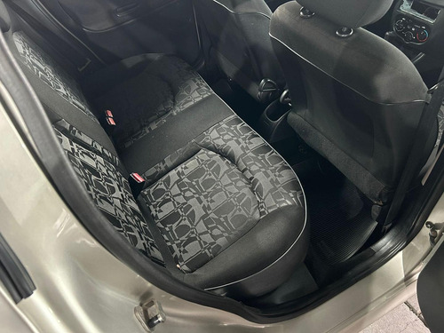 Peugeot 207 Hatch Xr 1.4 8v Flex 4p