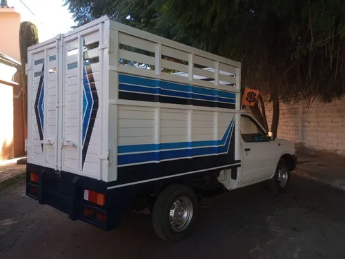 Nissan NP300 2.4 Chasis Dh Mt